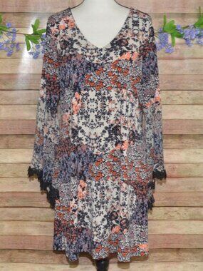 Dress Barn Tunic Dress Size 14 Mixed Floral Print Lace Trim Bell Sleeves V-Neck